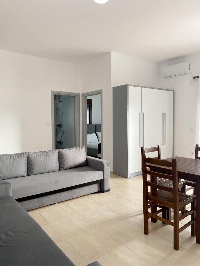 Family Apartments Himara Ngoại thất bức ảnh