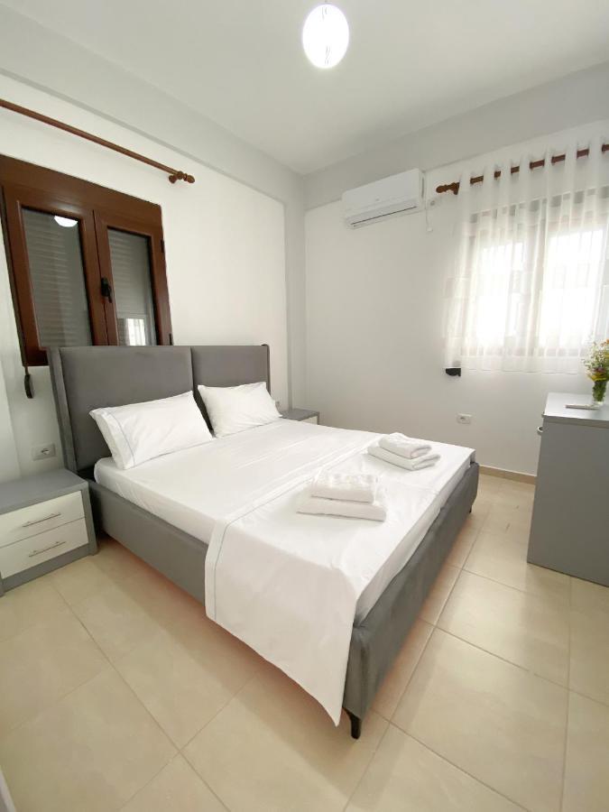 Family Apartments Himara Ngoại thất bức ảnh