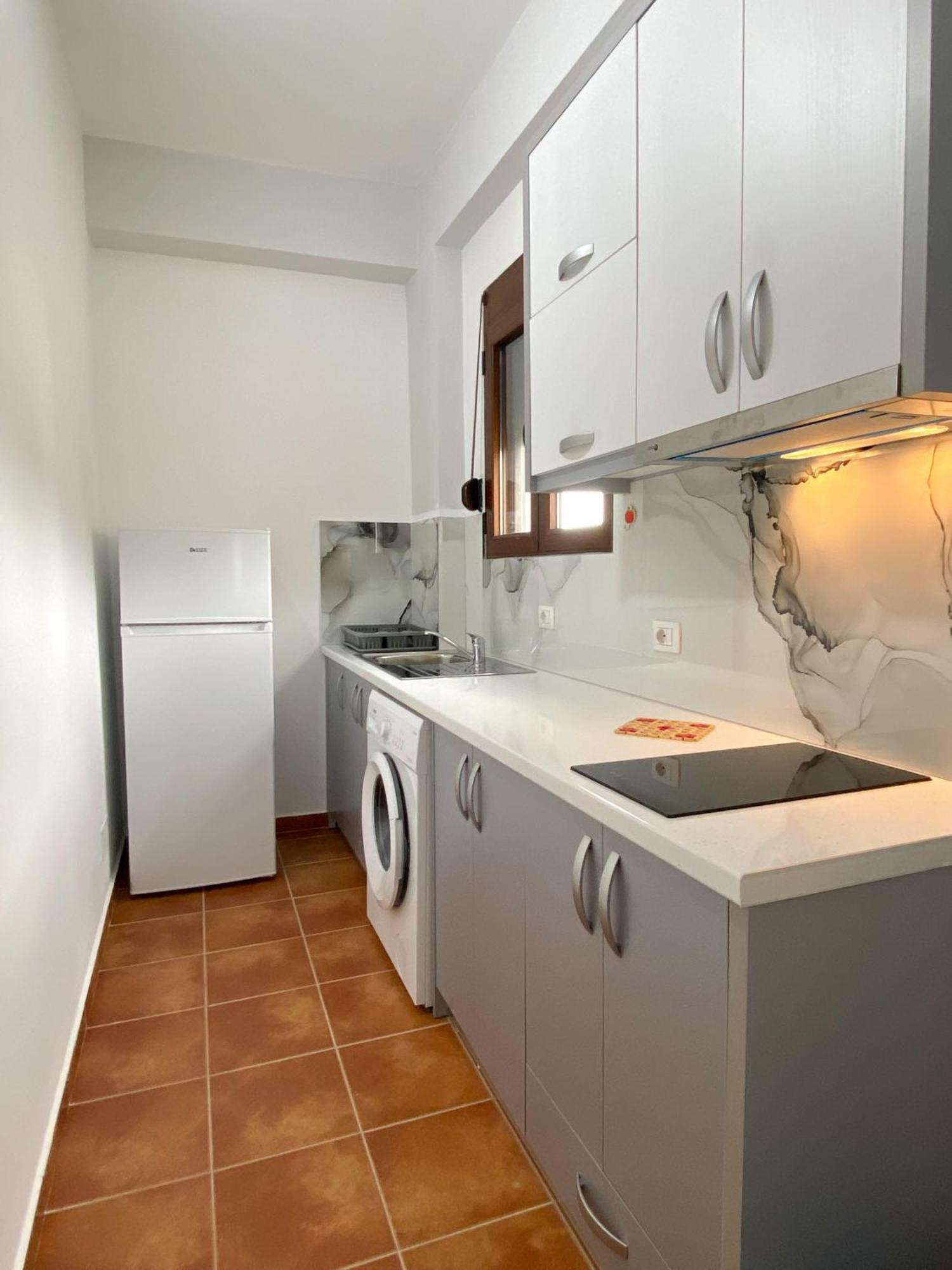 Family Apartments Himara Ngoại thất bức ảnh